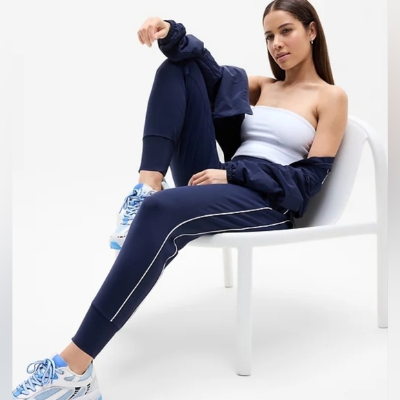 Athleta Venice High Rise Track Navy & bright White Stripe Jogger Women's Size M - Picture 2 of 11